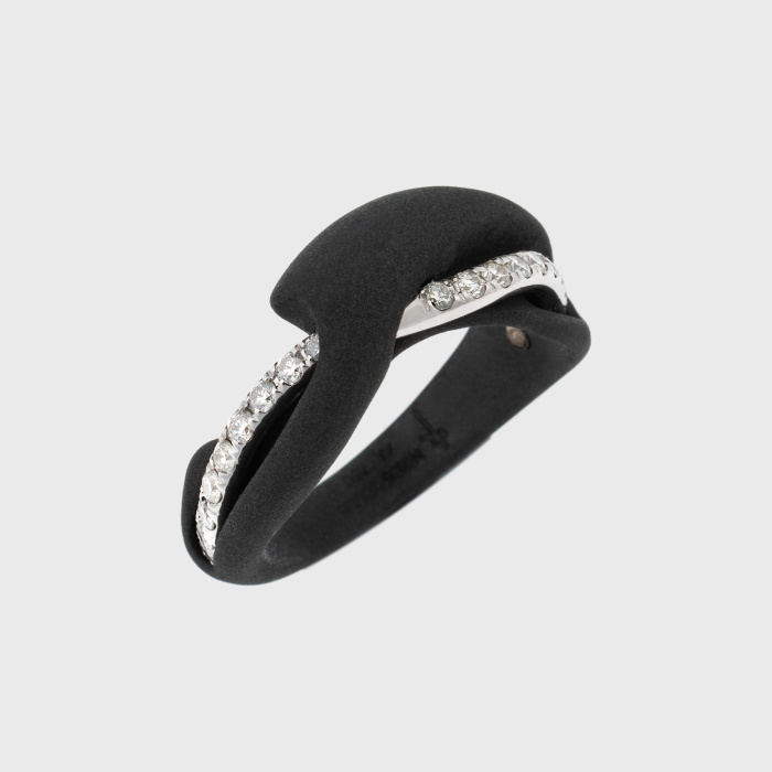 White gold and aluminum matte metal ring with round cut white diamonds