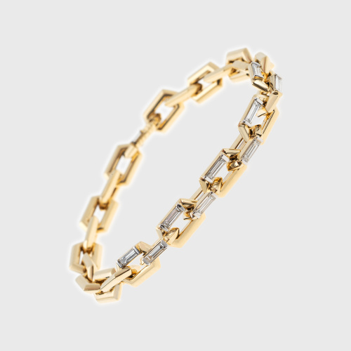 Yellow gold chain  link bracelet with diamond baguettes